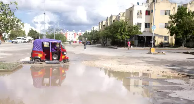 Indicaron que hundimientos complican la circulación