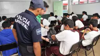 Implementarán “Mochila Segura” en Cancún tras casos de alumnos con objetos prohibidos