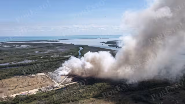 Incendio consume relleno sanitario en Ciudad del Carmen.