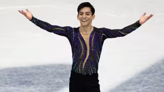 Con un beso al hielo y el corazón de todo México; Donovan Carrillo se despide de Milano Cortina 2026 en su mejor rutina