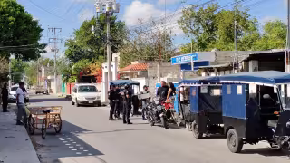 Impiden desalojo de una mujer con discapacidad en Hunucmá por una supuesta deuda de 3 mil pesos