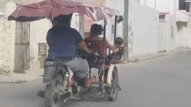 La situación ocurre ante la presencia de la autoridad