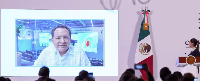 Joaquín Díaz Mena continúa supervisando las labores en Yucatán