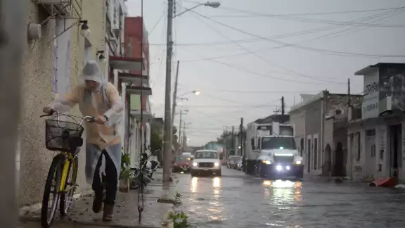 Para este martes se pronostica ambiente caluroso, cielo nublado y potencial de precipitaciones