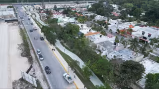 El proyecto recibió críticas de ciudadanos por la tala de árboles; en su momento pidieron destinar los recursos a la construcción de un hospital público