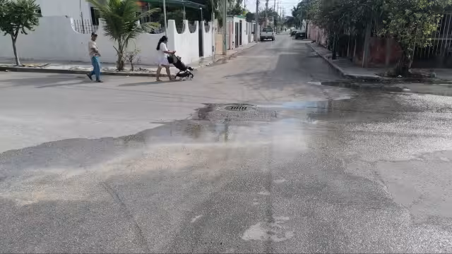 En el resto de la región 95 hay más fugas, como en la intersección de la calle 25 y av. México