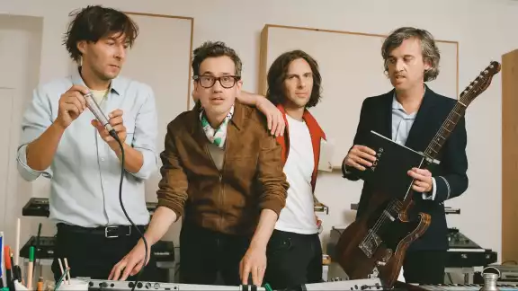 Phoenix llegará a Mérida con el “Corona Capital Sessions”. Phoenix llegará a Mérida con el “Corona Capital Sessions”.