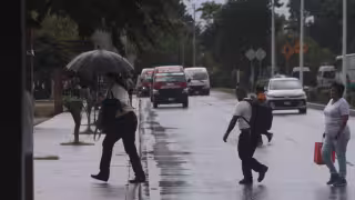 Protección Civil pronostica chubascos en Cancún hoy 14 de octubre: ¿A qué horas lloverá?