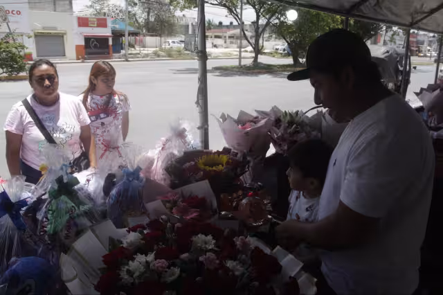 La venta de flores y regalos no fue la esperada para esta fecha.