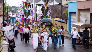 Tras 50 años, jóvenes reviven los gremios de la Virgen del Lunar en Maní