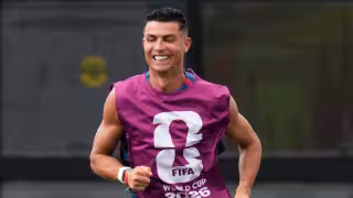 Cristiano Ronaldo reaparece con nuevo look después de su boda con Georgina Rodríguez