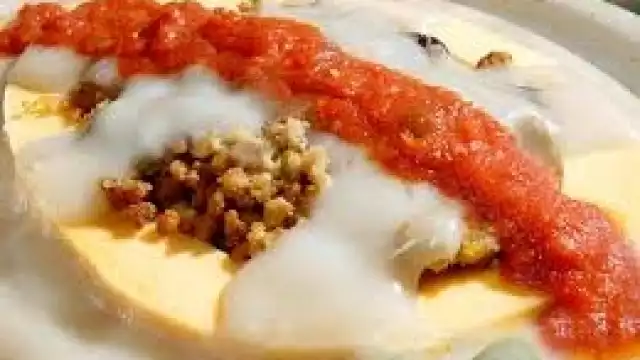 Historiadores han dado con que el origen del queso relleno se remonta al siglo XVII