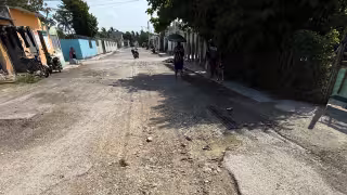 Vecinos de El Tajona denuncian abandono de calle 6 en Champotón