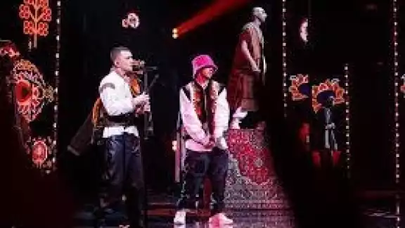 La Orquesta Kalush es un grupo de rap ucraniano formado en 2019, La Orquesta Kalush es un grupo de rap ucraniano formado en 2019,