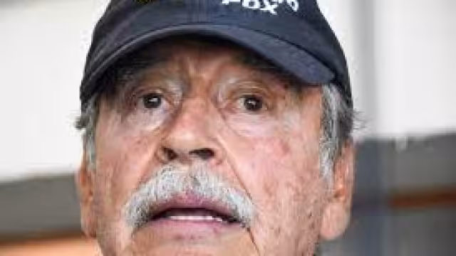 No es la primera vez que el exmandatario se equivoca con palabras que inician con la letra 'h'. Foto: Especial