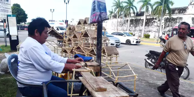 Entre paja y madera: la tradición de los nacimientos en Campeche