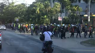 Trabajadores de la construcción en Cancún denuncian abusos laborales, riesgos y muertes en obras