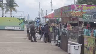 ¡Hasta 5 mil pesos! Permisos afectan ganancias de vendedores en el Fut Fest de Cancún