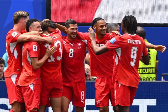 La maquinaria suiza funcionó de manera exacta y ganó con autoridad.