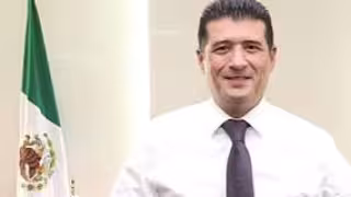 Adrián Alcalá es el nuevo titular del INAI