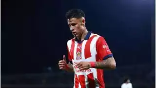 Chicote Calderón dijo adiós a Chivas y ahora luce los colores del América