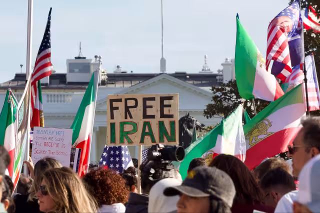 El mandatario estadounidense afirma que Irán cambió de régimen.