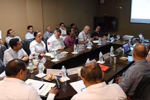 El Comité de Seguimiento a la marea roja establece en 15 km la delimitación, de Progreso a Sisal