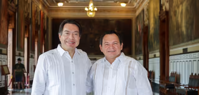 Joaquín Díaz Mena y Mario Delgado se reunieron en el Palacio de Gobierno