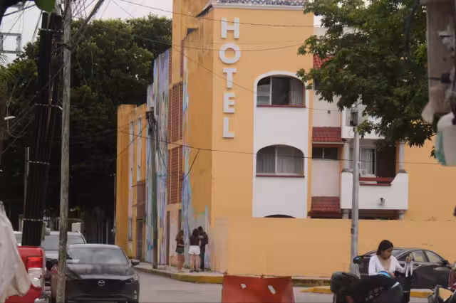 Trabajadores de centros de hospedaje expresaron el temor de los días solidarios y lamentaron el descenso de las propinas
