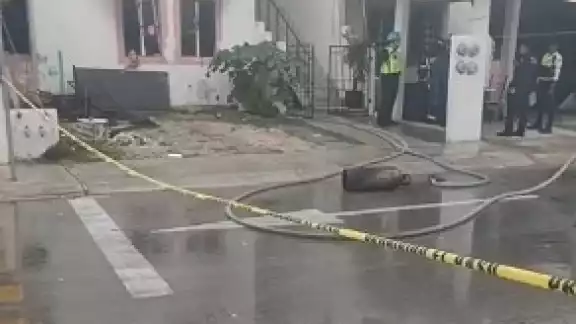 Los vecinos reportaron a los números de emergencia luego de la explosión Los vecinos reportaron a los números de emergencia luego de la explosión