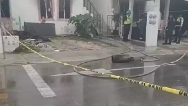 Los vecinos reportaron a los números de emergencia luego de la explosión