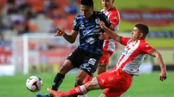 El sábado pasado el partido entre el Querétaro vs Atlas fue suspendido a la mitad por la trifulca entre asistentes al evento El sábado pasado el partido entre el Querétaro vs Atlas fue suspendido a la mitad por la trifulca entre asistentes al evento