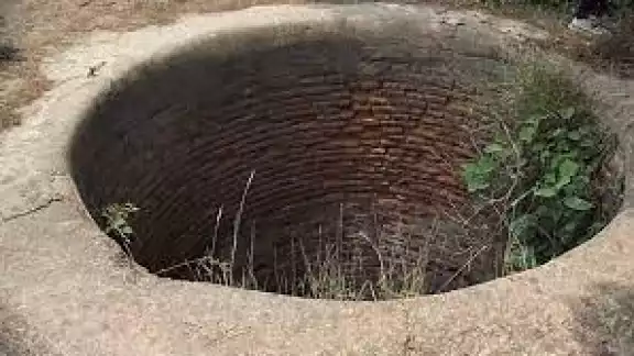 El hombre estaba bajo los influjos del alcohol e ingresó al predio para realizar sus necesidades fisiológicas El hombre estaba bajo los influjos del alcohol e ingresó al predio para realizar sus necesidades fisiológicas