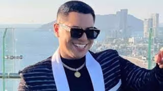 En la publicación se aprecia las condiciones en las que quedó la camioneta después del accidente
