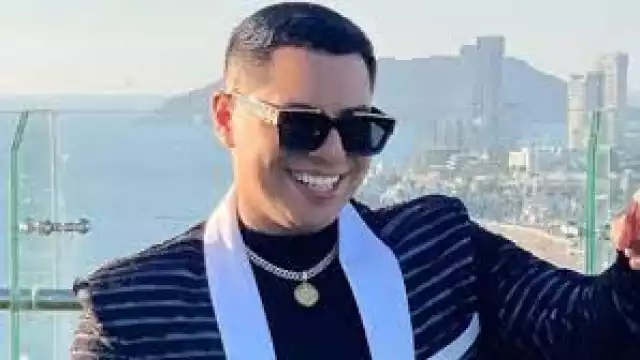 En la publicación se aprecia las condiciones en las que quedó la camioneta después del accidente
