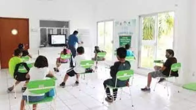 Hasta antes del periodo vacacional de diciembre, las clases se realizaban de manera presencial