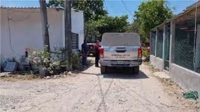 Familia de Tabasco muere encerrada dentro de su carro