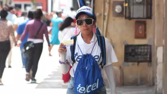 Aunque las mujeres son pilares de la economía, persisten retos como la informalidad y la brecha salarial Aunque las mujeres son pilares de la economía, persisten retos como la informalidad y la brecha salarial