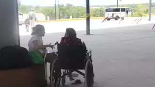 “Práctico y cómodo para personas con poca movilidad": América y su abuela usaron el Tren Maya para viajar de Yucatán a Cancún