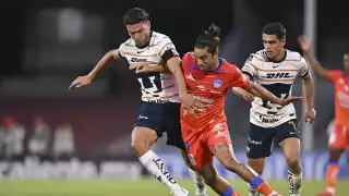 ¡Milagro peruano! Quispe da triunfo a Pumas ante Mazatlán