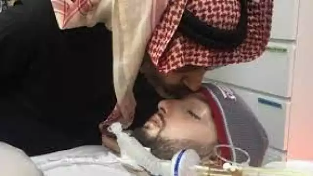 Tras varios años, su cuerpo respondió y tuvo un ligero movimiento de cabeza