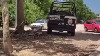 Elementos de la policía de Quintana Roo acudieron al lugar para realizar los protocolos correspondientes