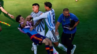 Leandro Paredes evita castigo: el acta de la FIFA no registra tarjeta roja