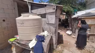 Vecinos de Zona Continental de Isla Mujeres recurren a pozos, aguas de lluvia, pipas y cenotes para obtener agua