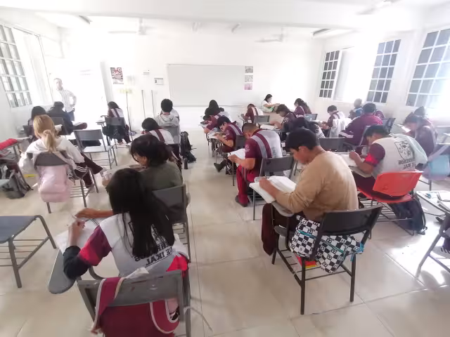 En las escuelas del centro de la ciudad se pueden ver más alumnos extranjeros.