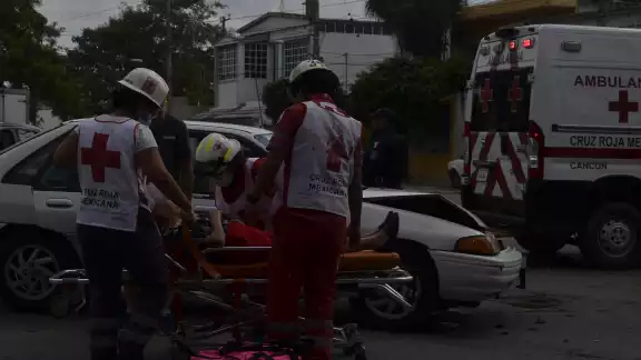 De acuerdo con el Sinave, Quintana Roo se ubica como la cuarta entidad con mayor número de accidentes en el país, sólo por debajo de CDMX, Jalisco y EdoMex De acuerdo con el Sinave, Quintana Roo se ubica como la cuarta entidad con mayor número de accidentes en el país, sólo por debajo de CDMX, Jalisco y EdoMex