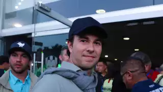 Checo Pérez se olvida de la F1 y se hace presente en la final Monterrey vs. América