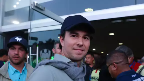Checo no oculta su amor por el Ame Checo no oculta su amor por el Ame
