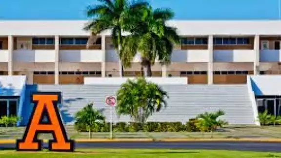 La universidad ha aclarado que expulsarán a los culpables