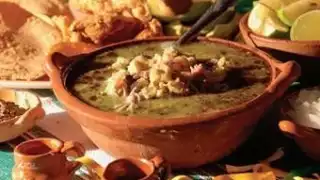El pozole incluye los tres elementos del Plato del Buen Comer, pero hay que servirse poco y no repetir, dicen expertos